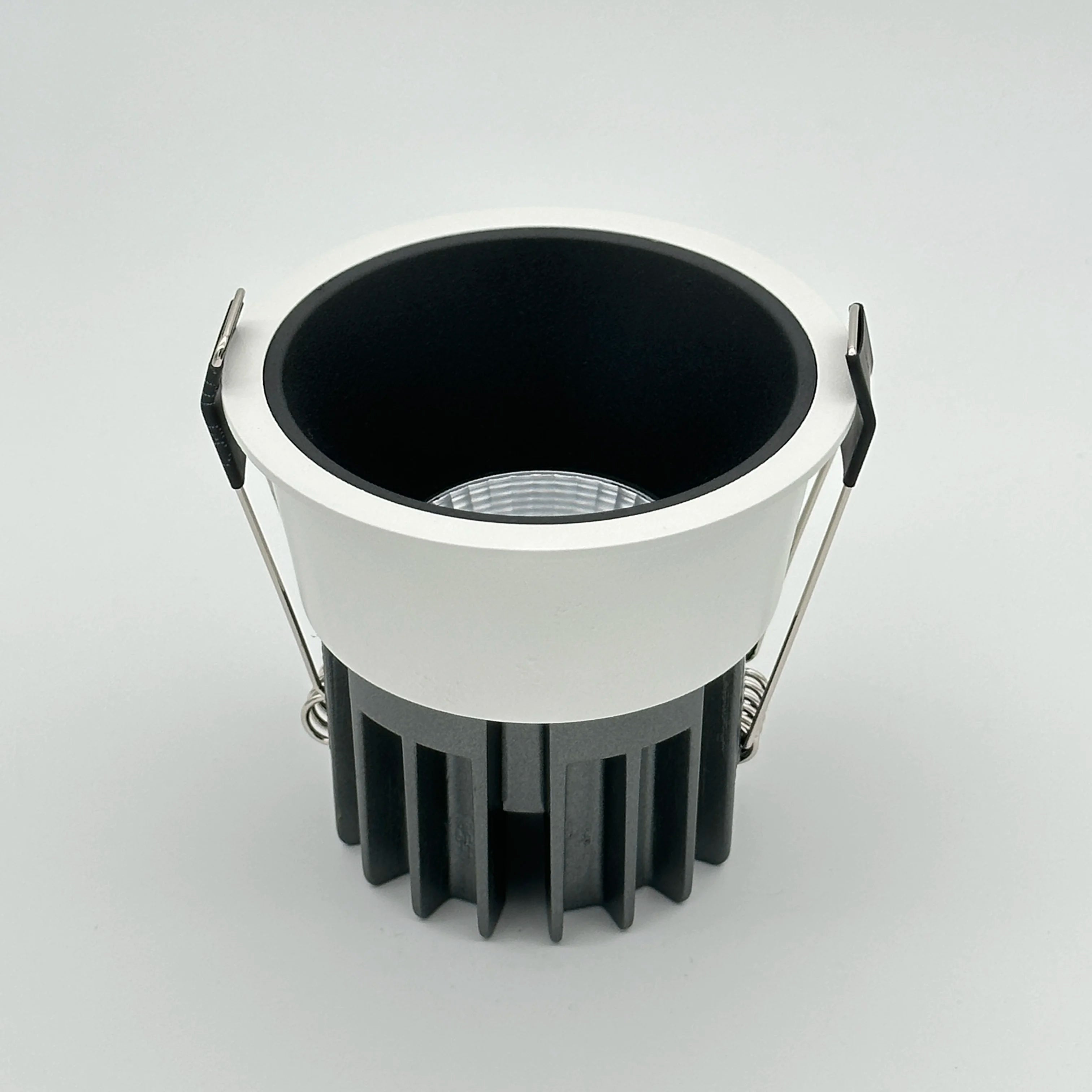 Dimmable COB LED Recessed Downlight 5W 7W 9W 12W 15W 18W CRI 95 120-130lm/W 85-265V