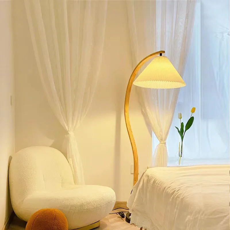 Nordic Solid Wood Pleated Fabric LED Floor Lamp E26 Dimmable Remote Control AC 90-260V D32 x H150cm Living Room Bedroom Study
