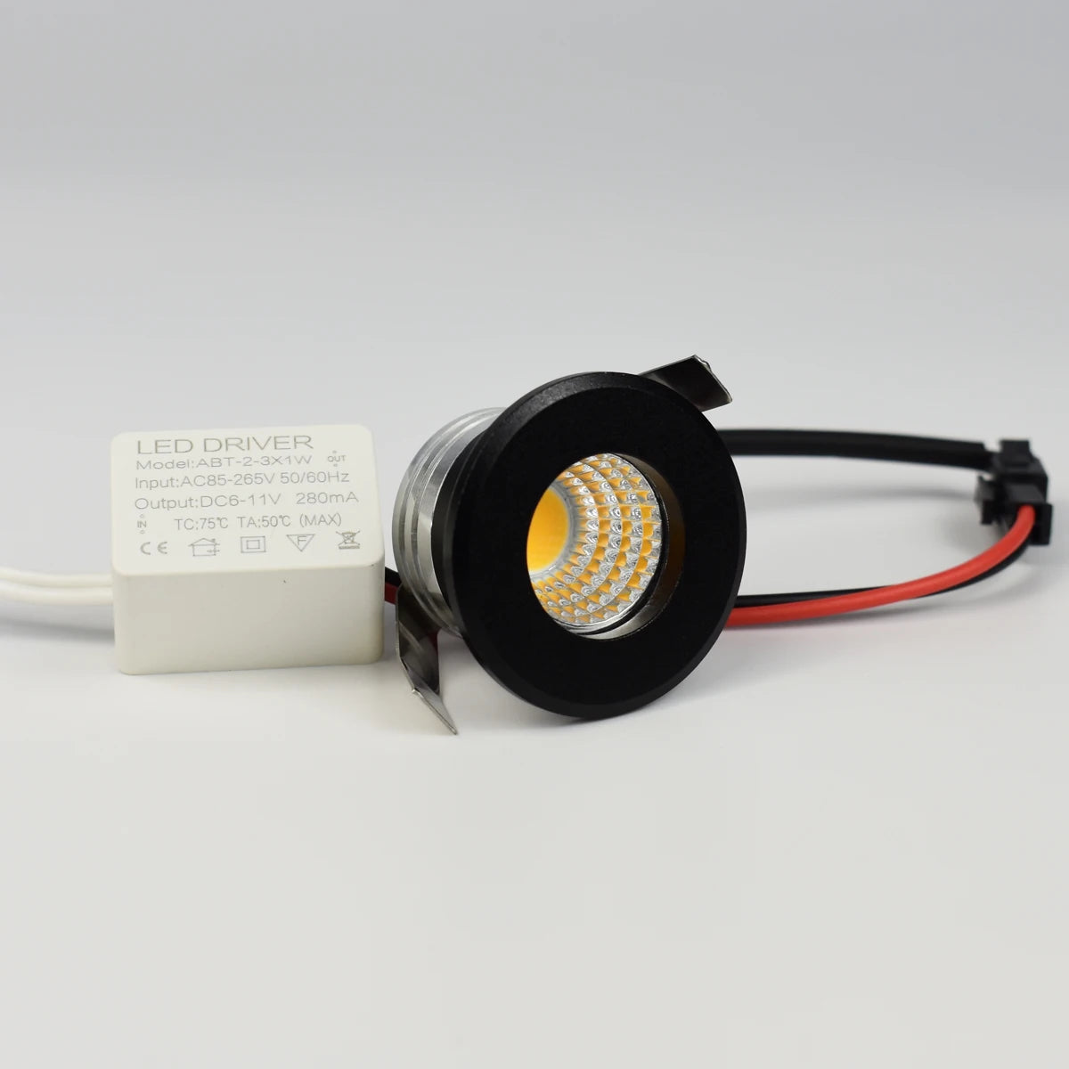 3W Mini COB LED Recessed Spotlight 270lm 30° CRI 80+ IP44 D37mm 28-30mm Cutout Dimmable
