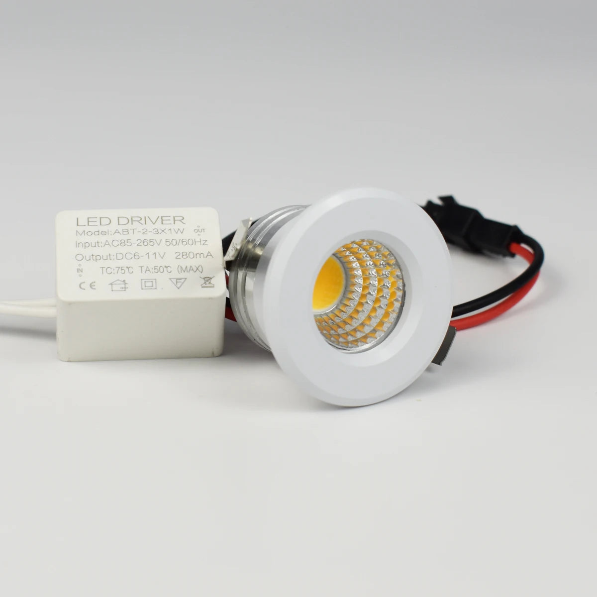 3W Mini COB LED Recessed Spotlight 270lm 30° CRI 80+ IP44 D37mm 28-30mm Cutout Dimmable
